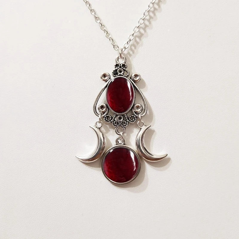 Triple Moon Pendant Necklace With Fashionable Link Chain