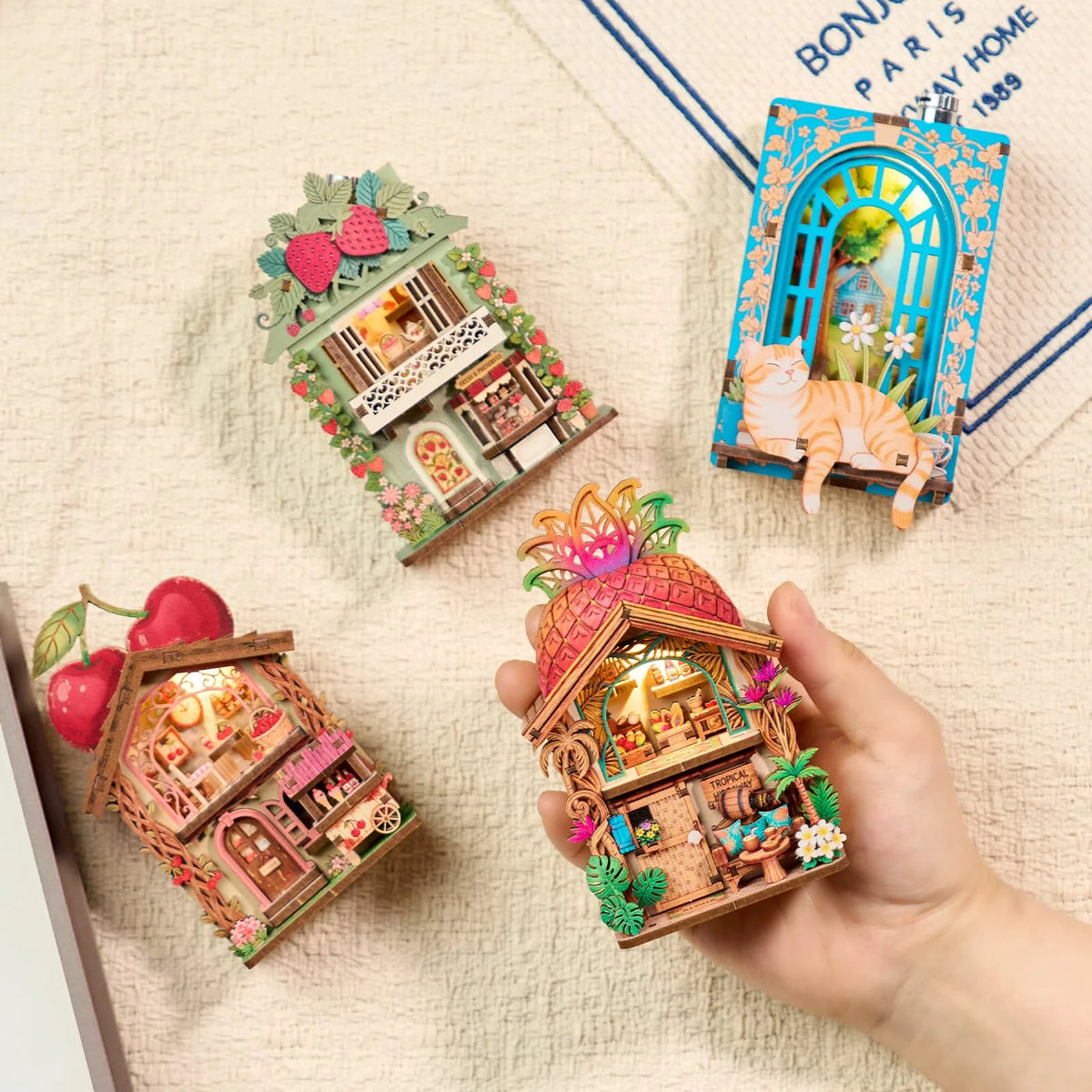 Wooden DIY Book Nook Puzzle Kit Animal House Model Decoration