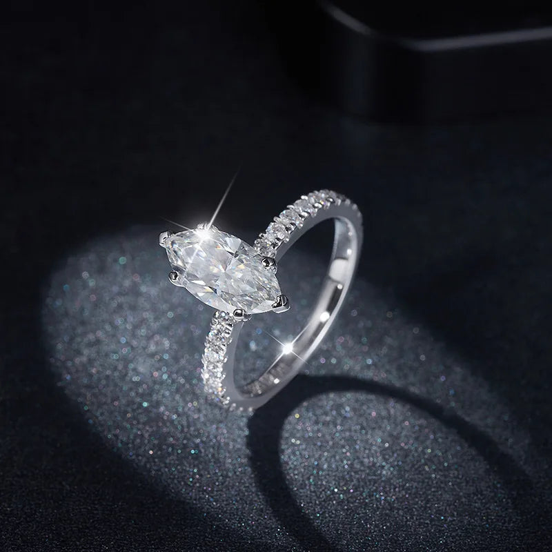 Lyee Cyee Sterling Silver Moissanite Horse Eye Ring Set
