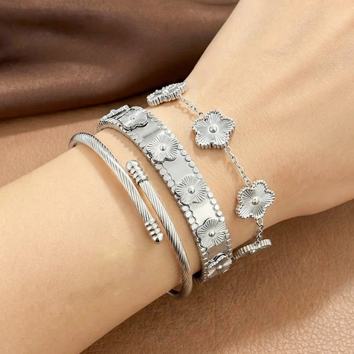 Minimalist Stainless Steel Five Leaf Clover Charm Bracelet Set