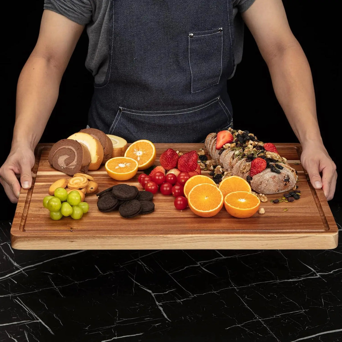 Twister.Ck Acacia Wood Cutting Board With Side Handles