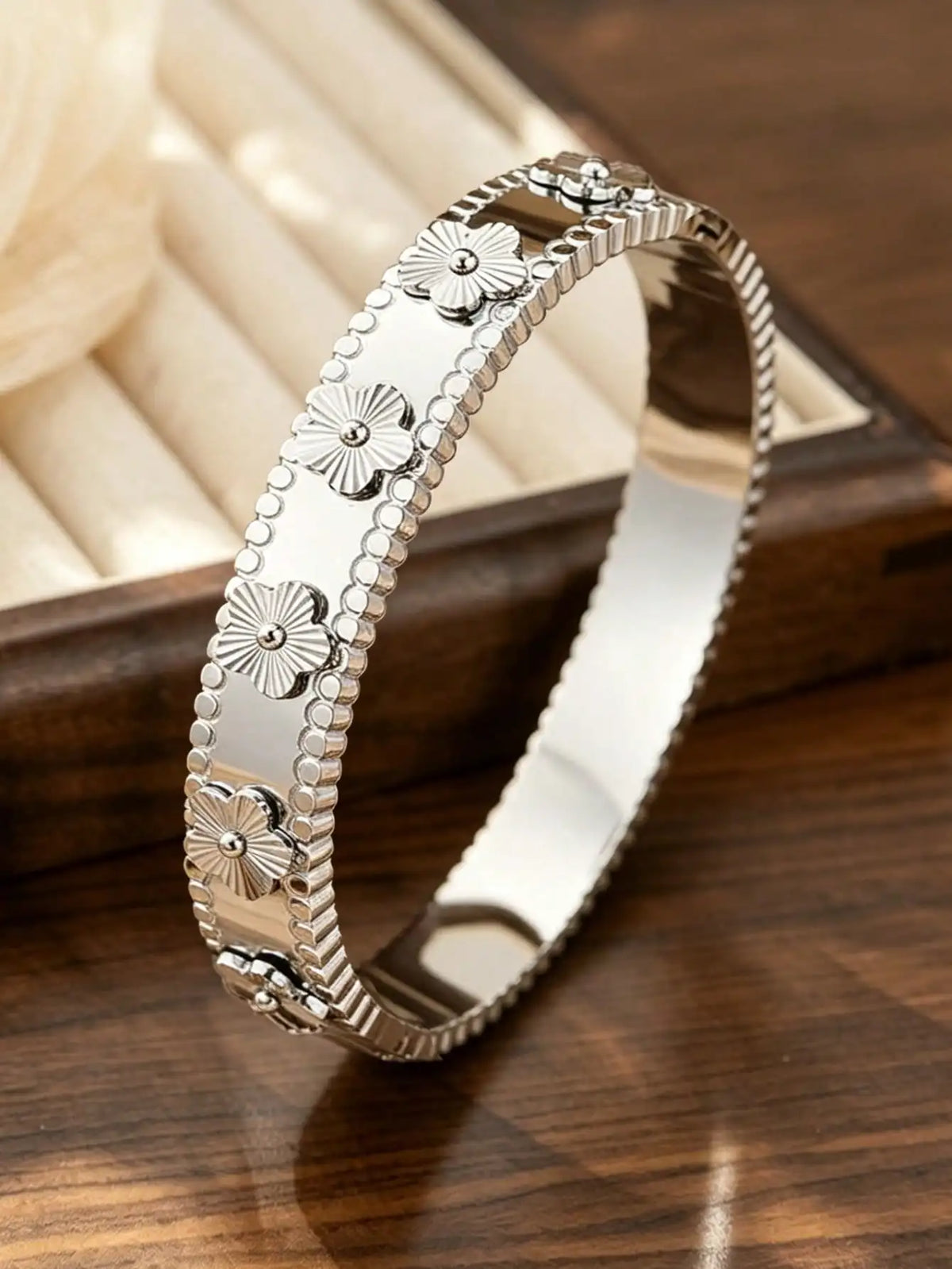 Minimalist Stainless Steel Five Leaf Clover Charm Bracelet Set